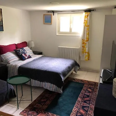 招待所 In House Near Lycee International St Germain En Laye